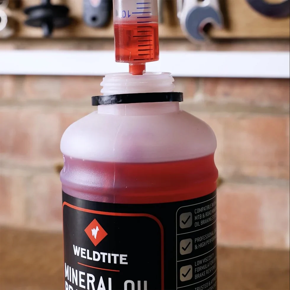 Mineral Oil Brake Fluid (1L) - Image 3