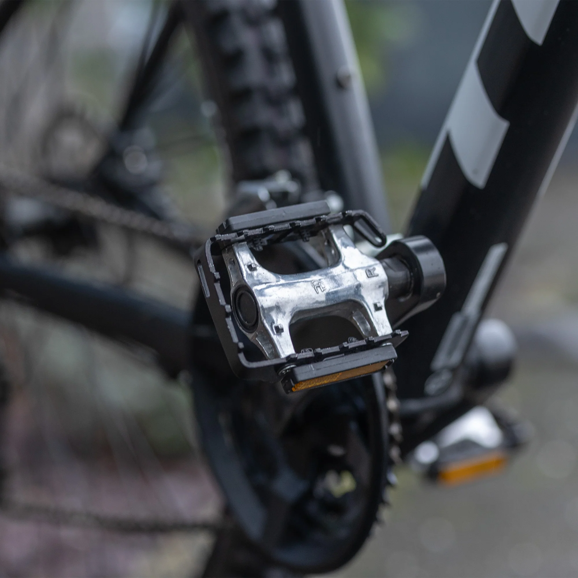 Oxford Alloy Low Profile Pedal 9/16" Silver - Image 3